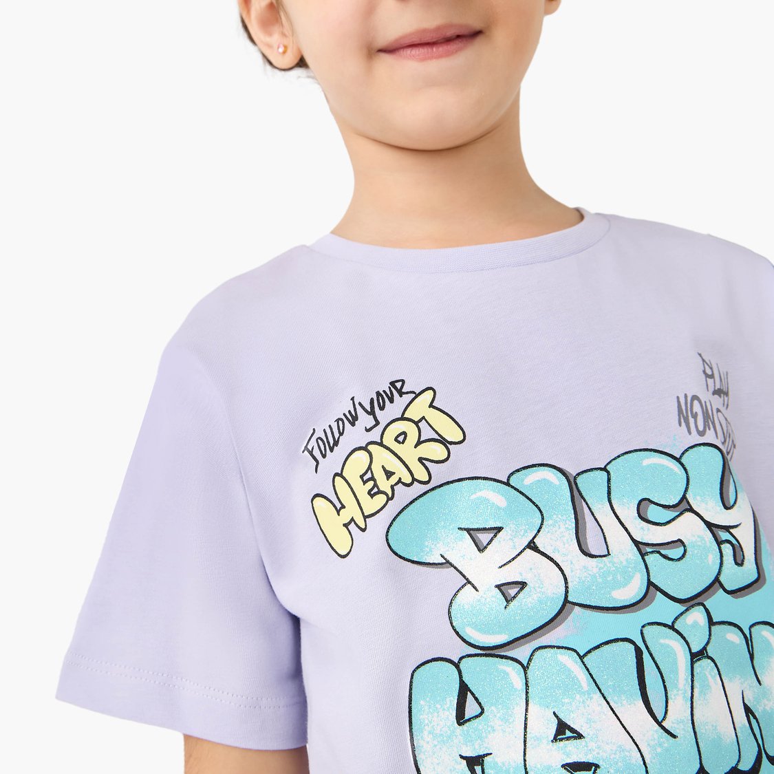 Juniors Graffiti Print T-shirt with Short Sleeves
