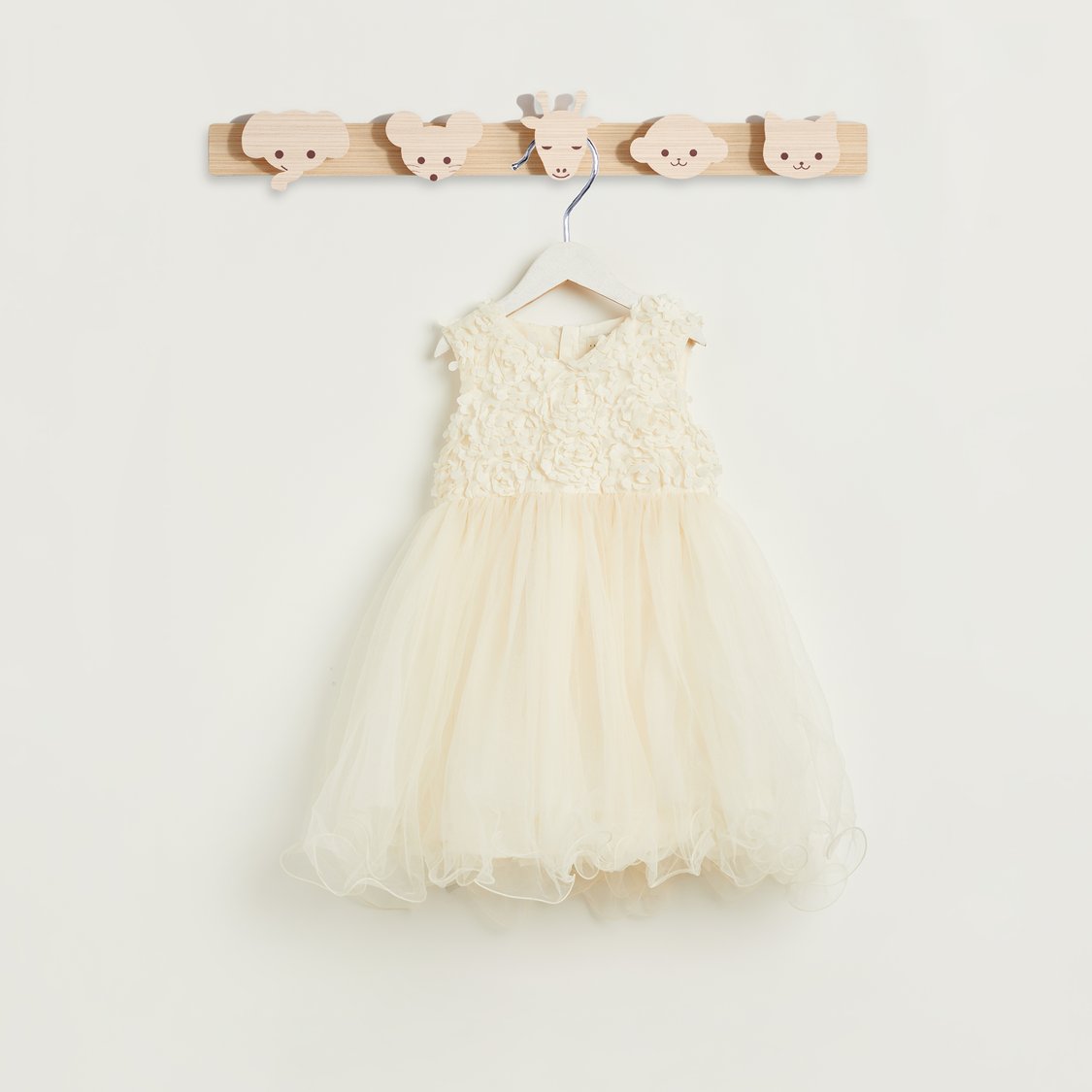 Juniors Floral Applique Sleeveless Dress
