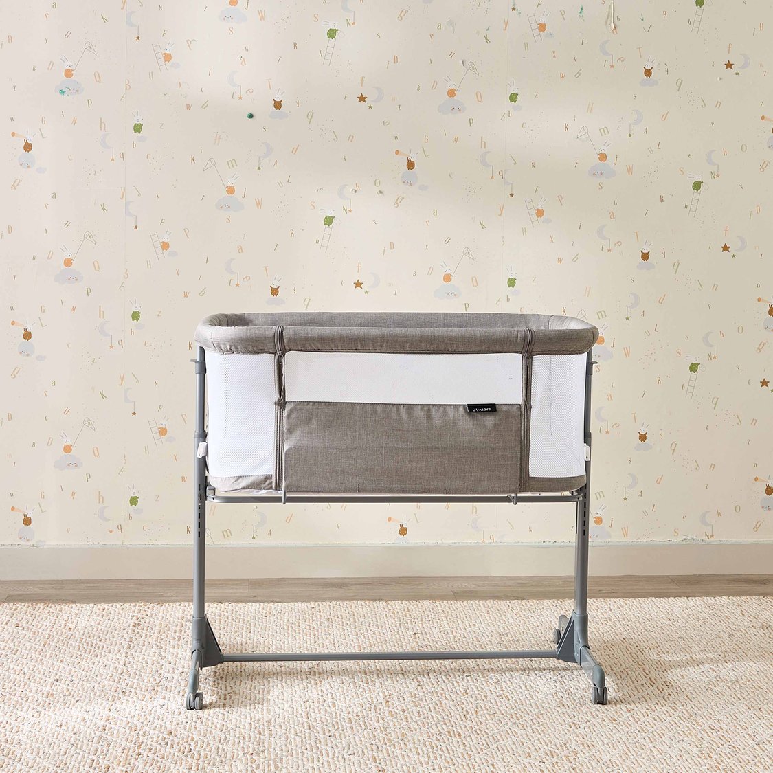 Juniors Adjustable Height Bassinet - 90x57x83cm