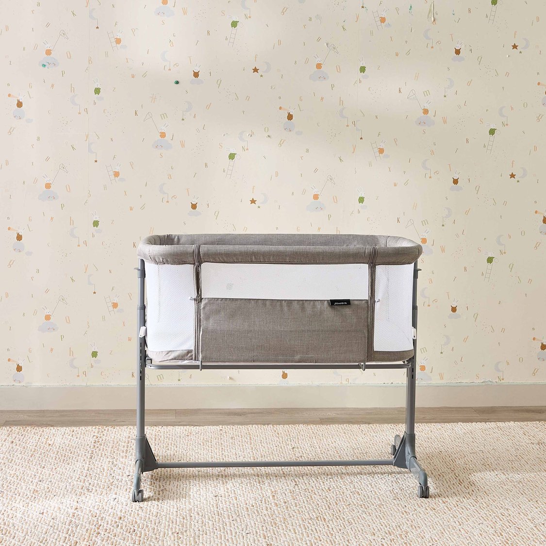 Juniors Adjustable Height Bassinet - 90x57x83cm