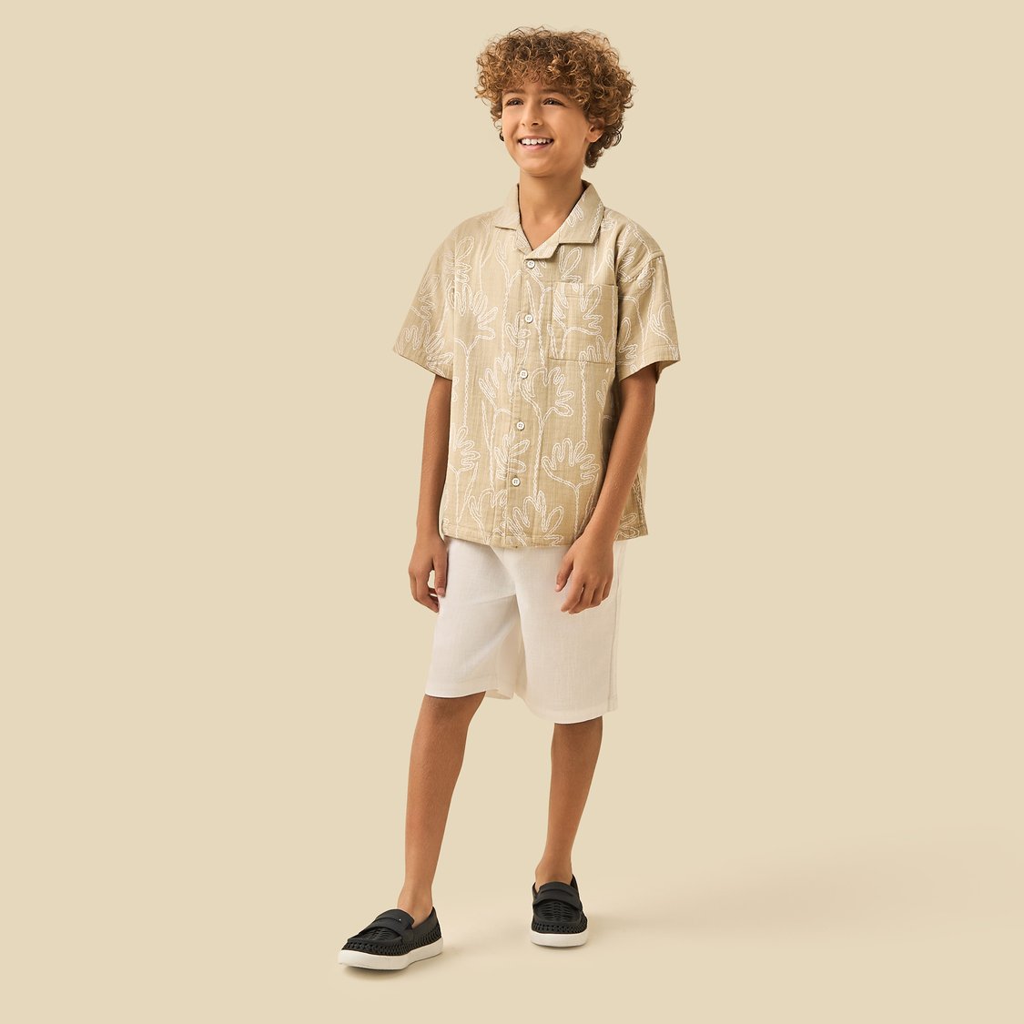 Juniors Floral Embroidered Shirt and Shorts Set