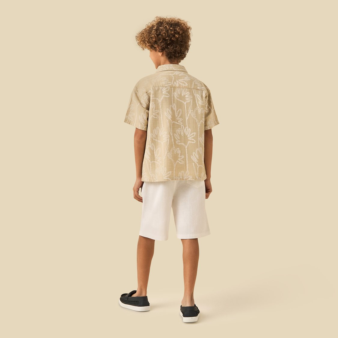 Juniors Floral Embroidered Shirt and Shorts Set