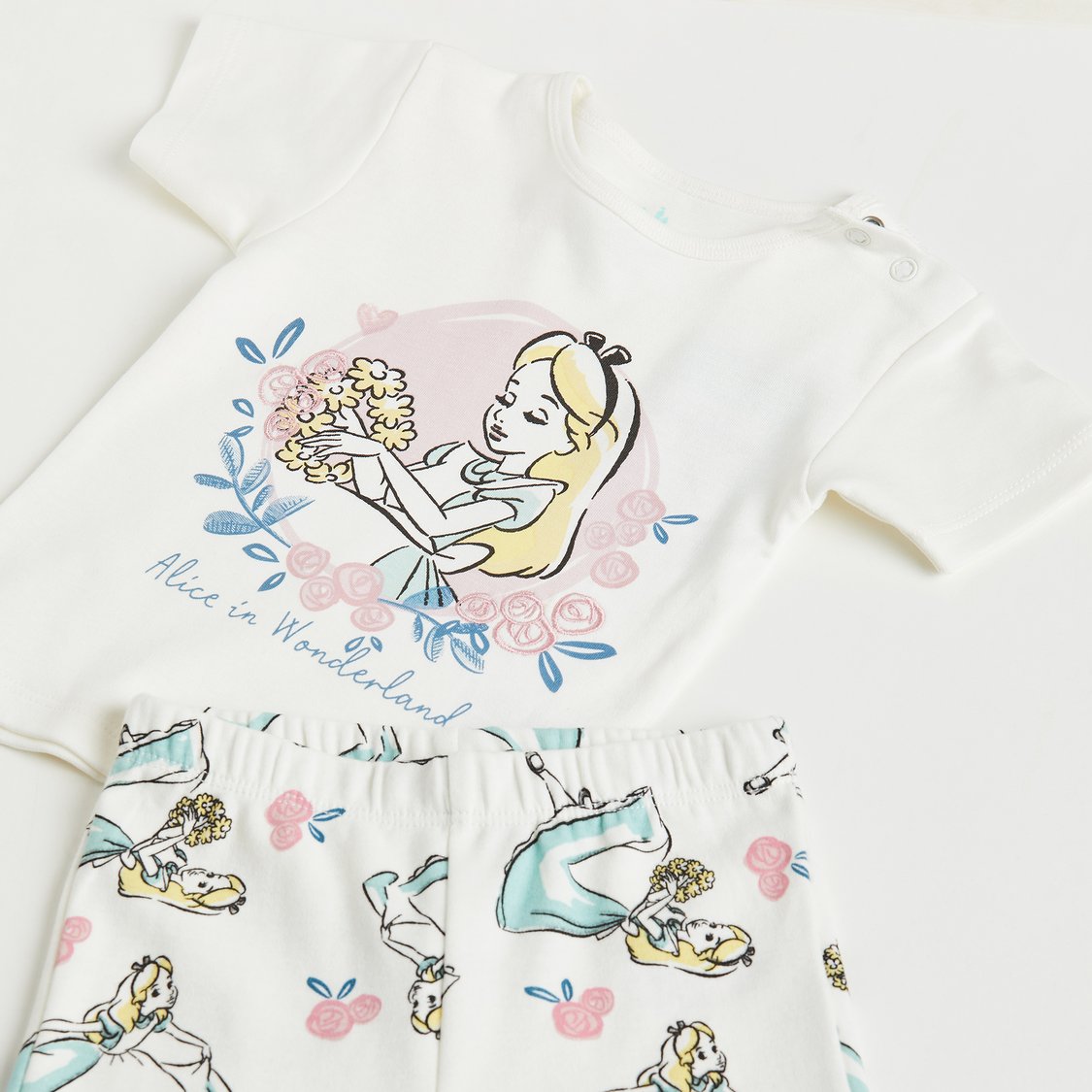Juniors Alice in the Wonderland T-shirt and Shorts Set