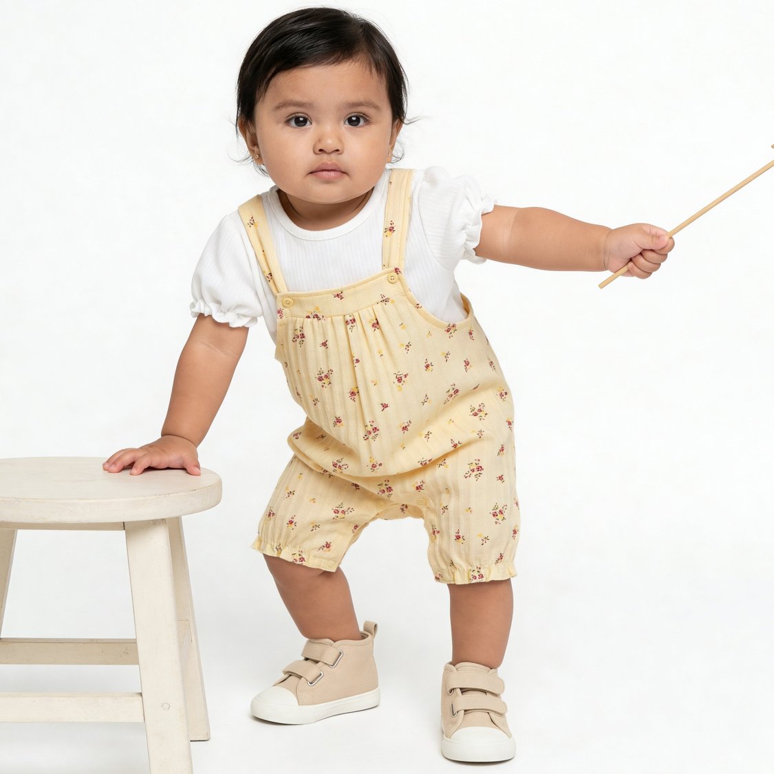 Juniors Printed Dungaree and T-shirt Set