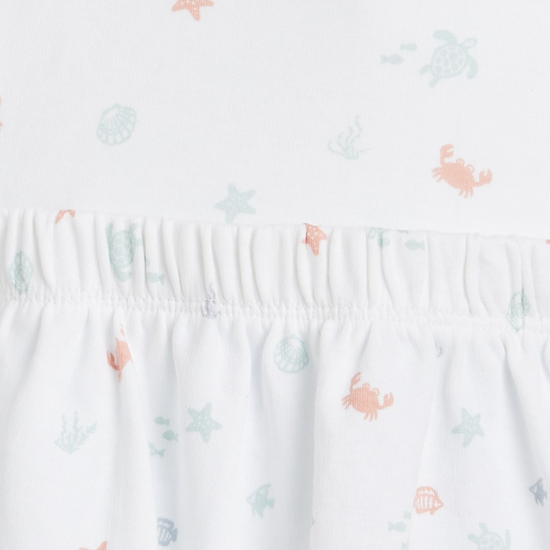 Juniors Printed Pinafore Dress with T-shirt