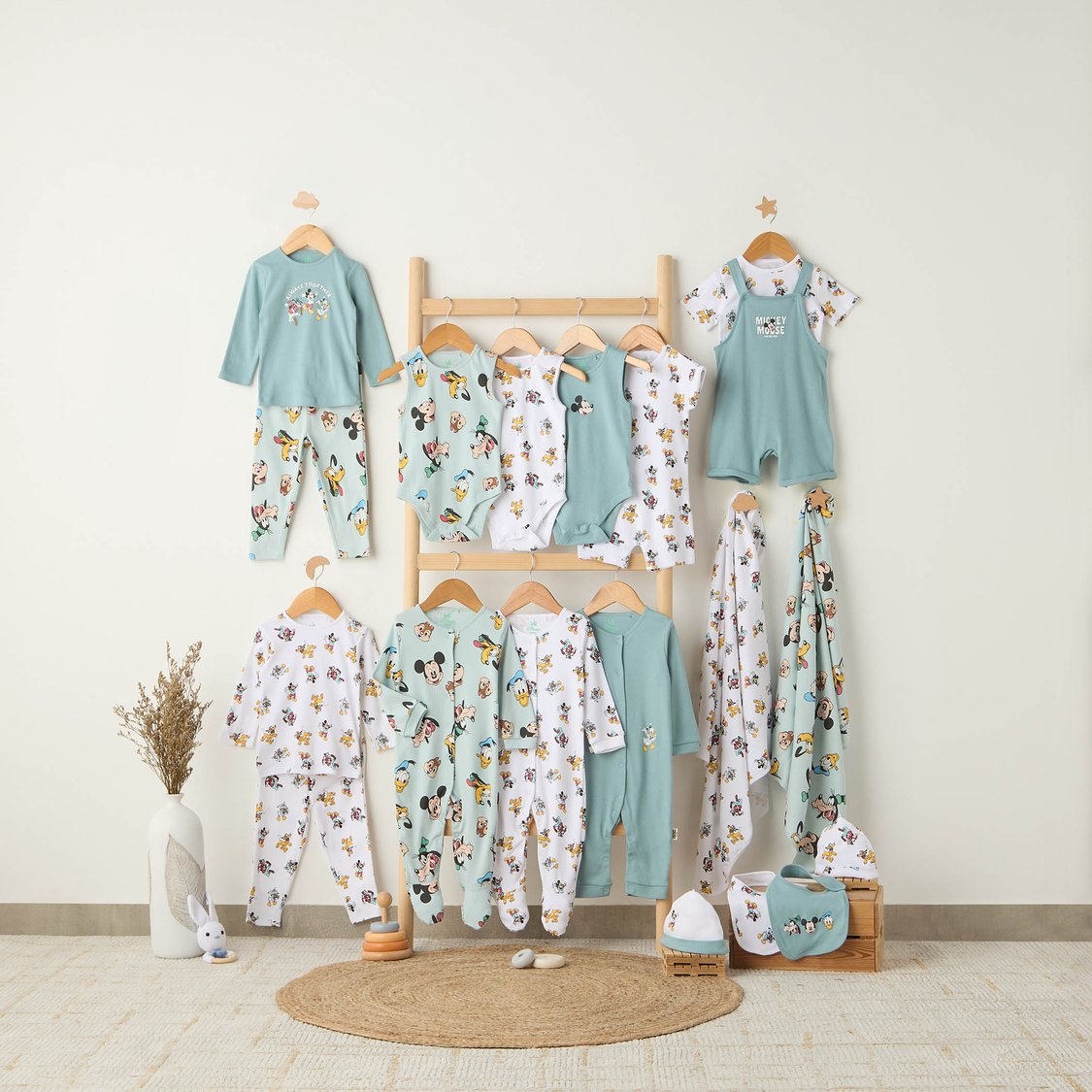 Juniors Mickey Mouse and Friends Print T-shirt & Dungaree Set
