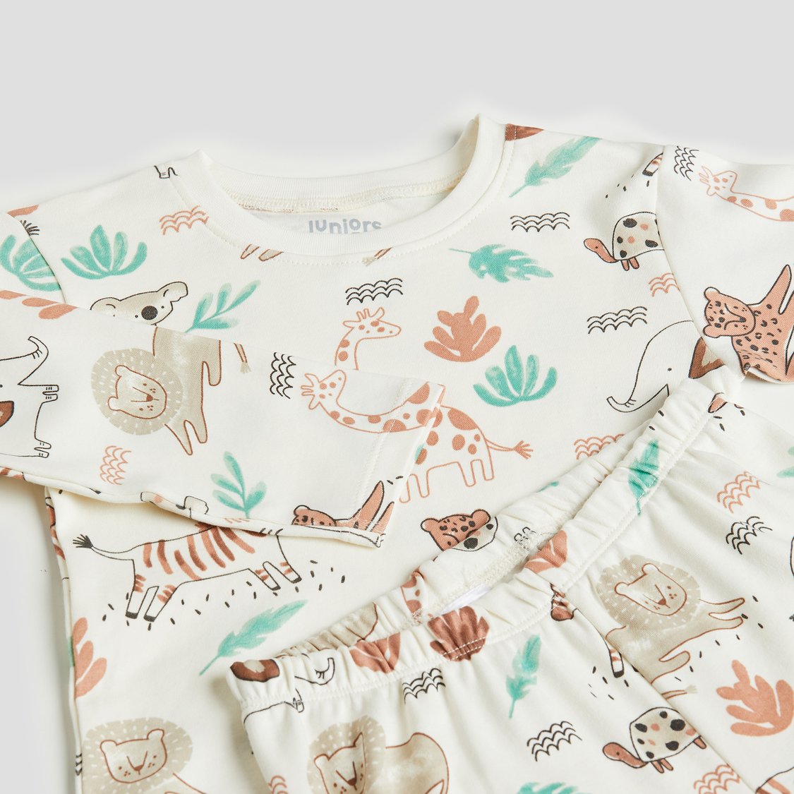 Juniors Animal Print T-shirt and Pyjama Set