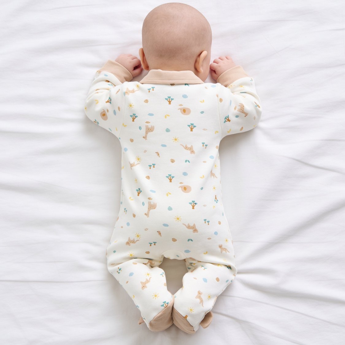 Juniors Printed Zipper Detail Sleepsuit