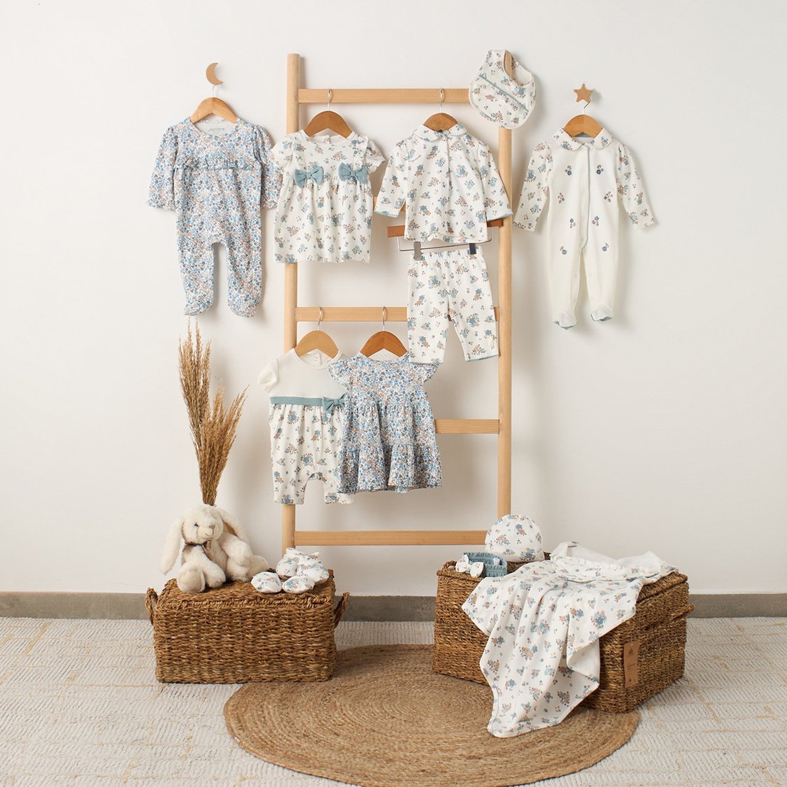Juniors Floral Print Shirt with Pyjama Set