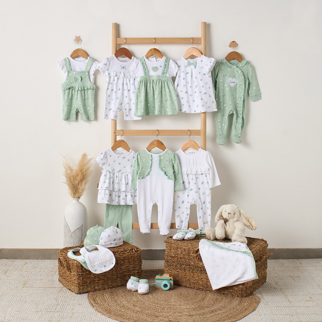 Juniors Printed Top and Pyjama Set