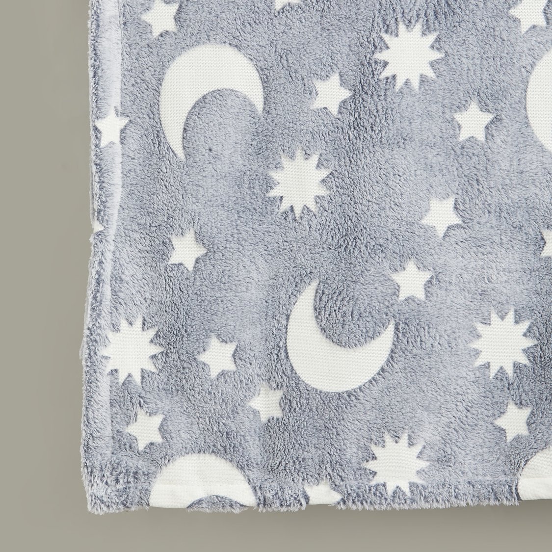Juniors Glow in the Dark Raschel Blanket - 150x100cm