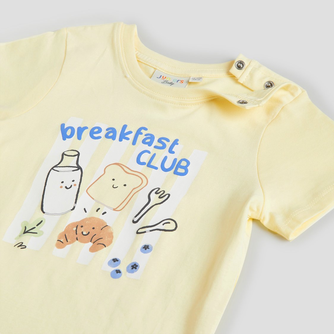Juniors Graphic Print T-shirt
