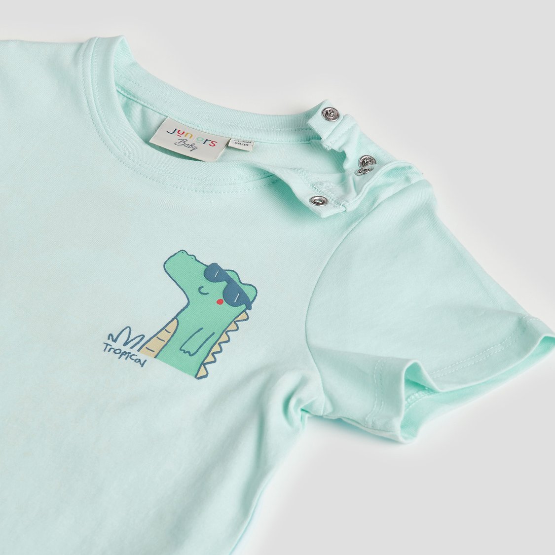 Juniors Graphic Print T-shirt
