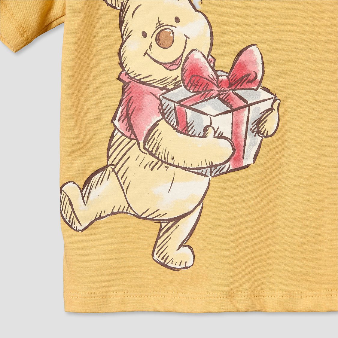 Juniors Winnie The Pooh Print T-shirt