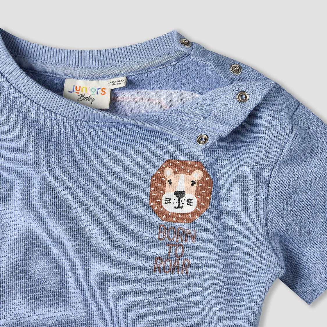 Juniors Printed T-shirt and Striped Shorts Set