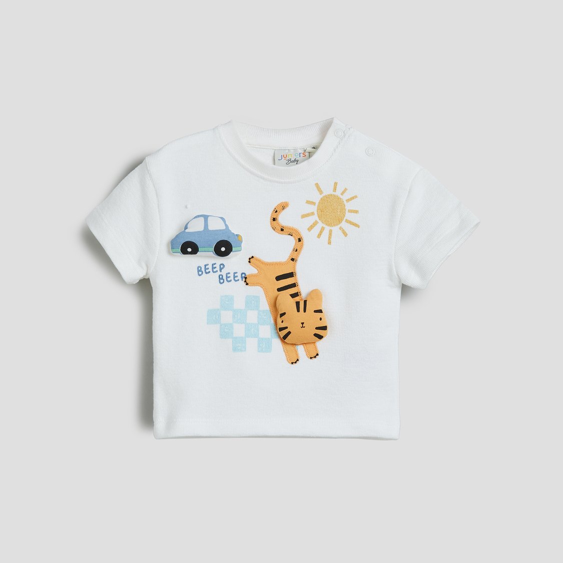 Juniors Appliqued T-shirt and Shorts