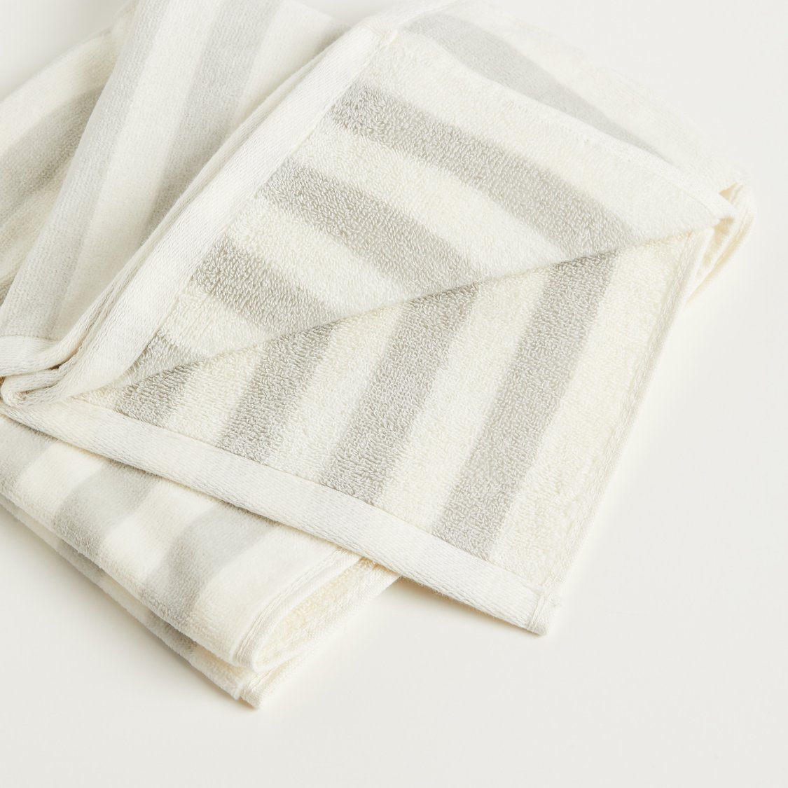 Juniors Striped Hand Towel - 90 x 50 cm