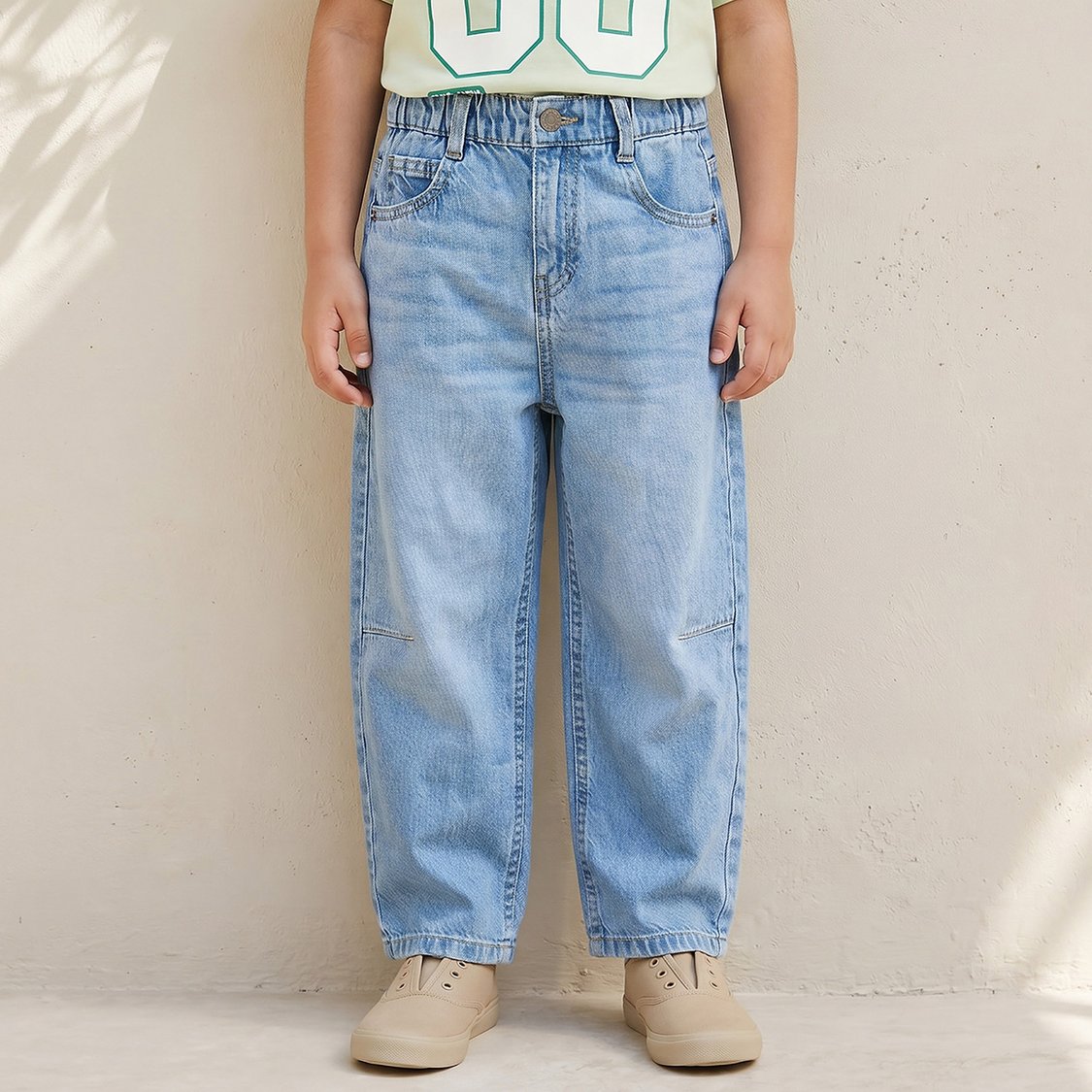 Juniors Washed Balloon Fit Jeans