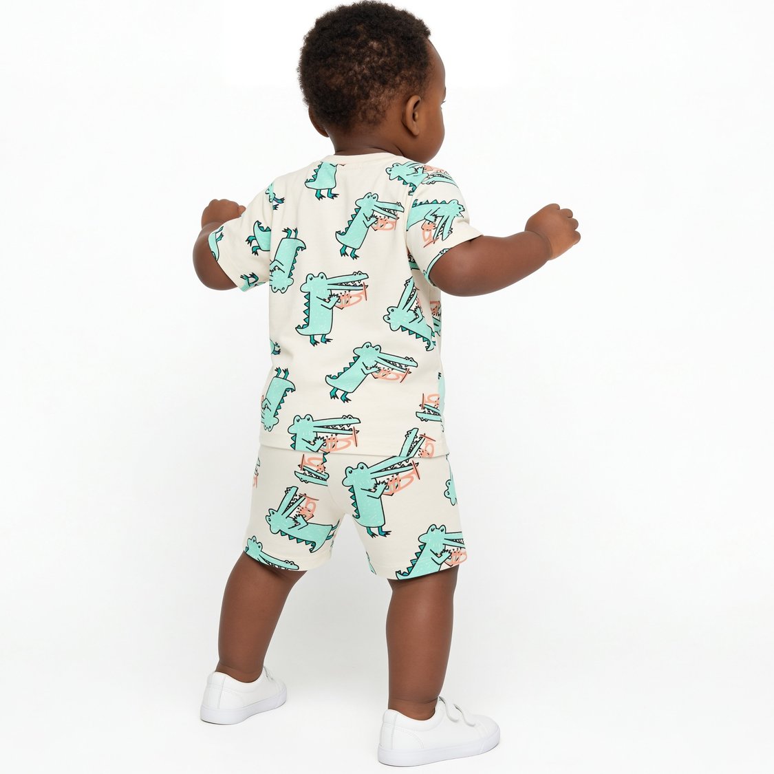 Juniors Dino Print T-shirt