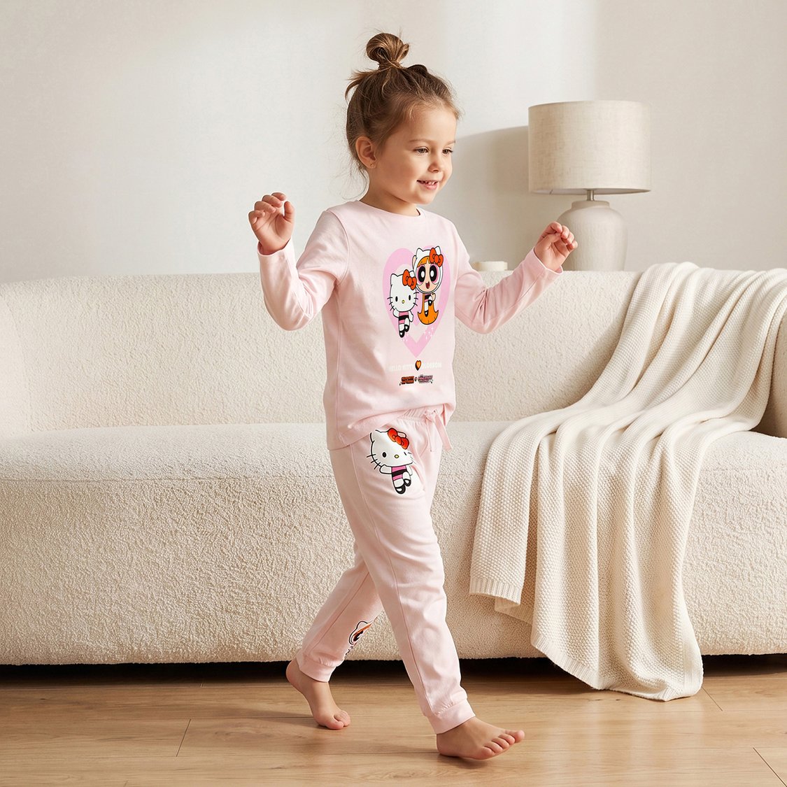 Juniors Hello Kitty and Blossom T-shirt and Pyjama Set