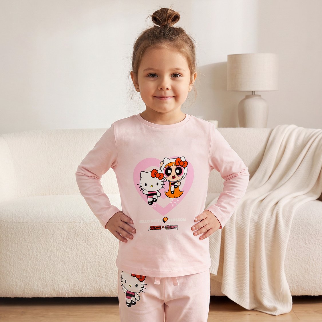 Juniors Hello Kitty and Blossom T-shirt and Pyjama Set
