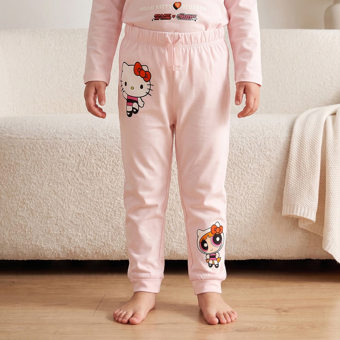 Juniors Hello Kitty and Blossom T-shirt and Pyjama Set