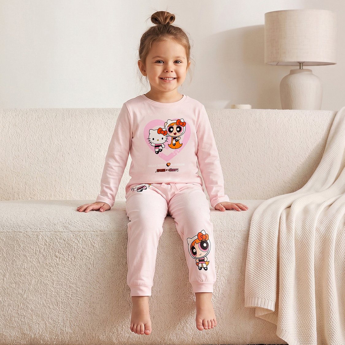 Juniors Hello Kitty and Blossom T-shirt and Pyjama Set