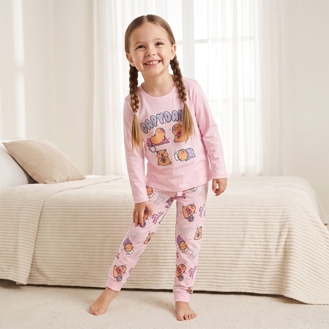 Juniors Capybara Print T-shirt and Pyjama Set