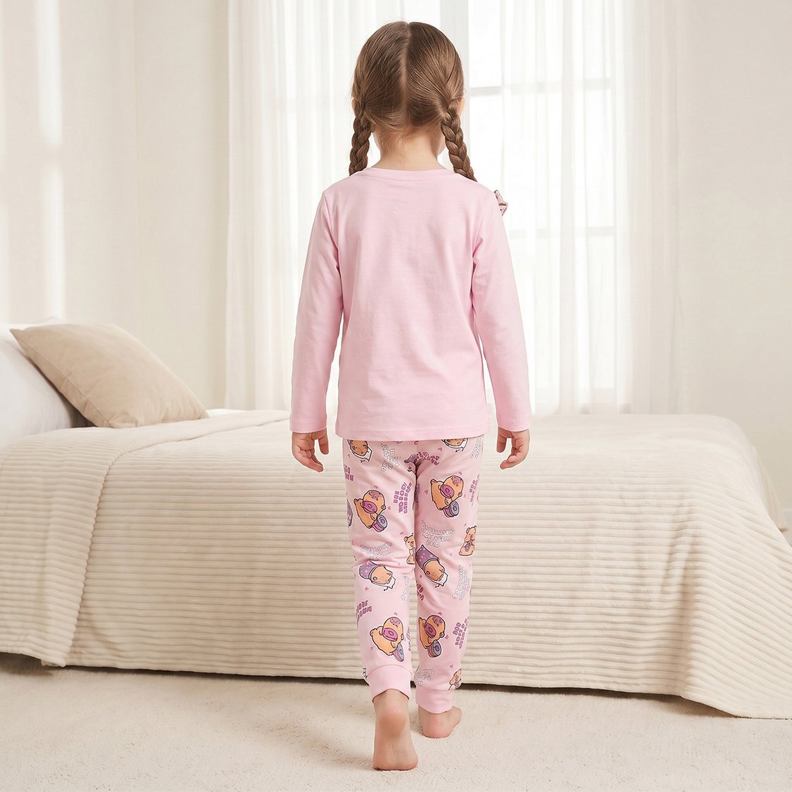 Juniors Capybara Print T-shirt and Pyjama Set