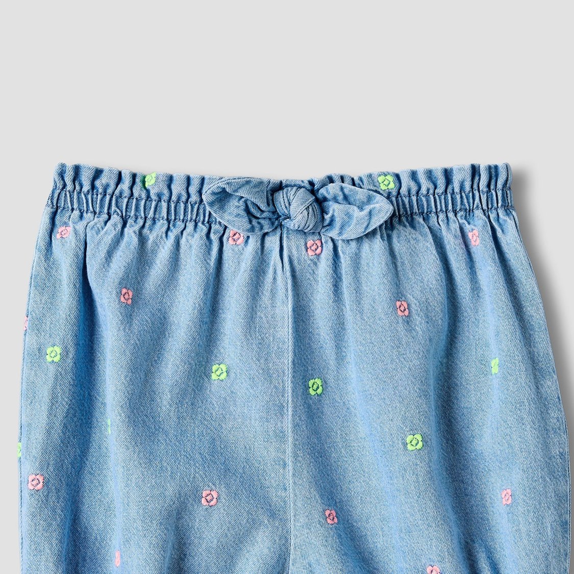 Juniors Floral Embroidered Shorts