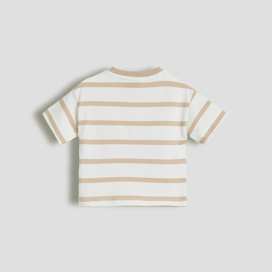 Juniors Striped T-shirt