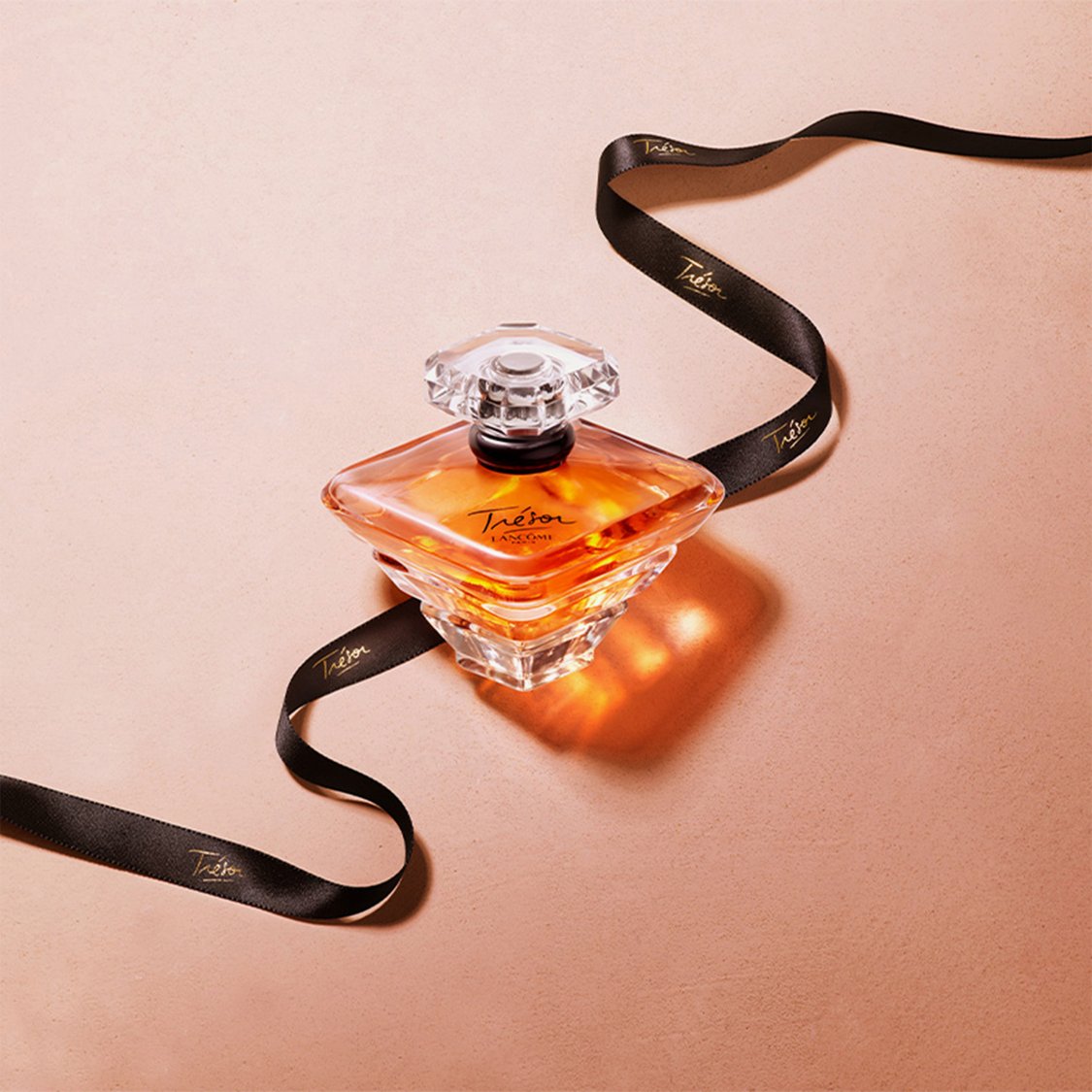 Buy LANCOME Tresor Eau De Parfum - 100ml from Lancome at just INR