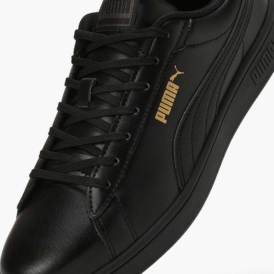 Buy PUMA Smash Men Solid Sneakers from PUMA at just INR