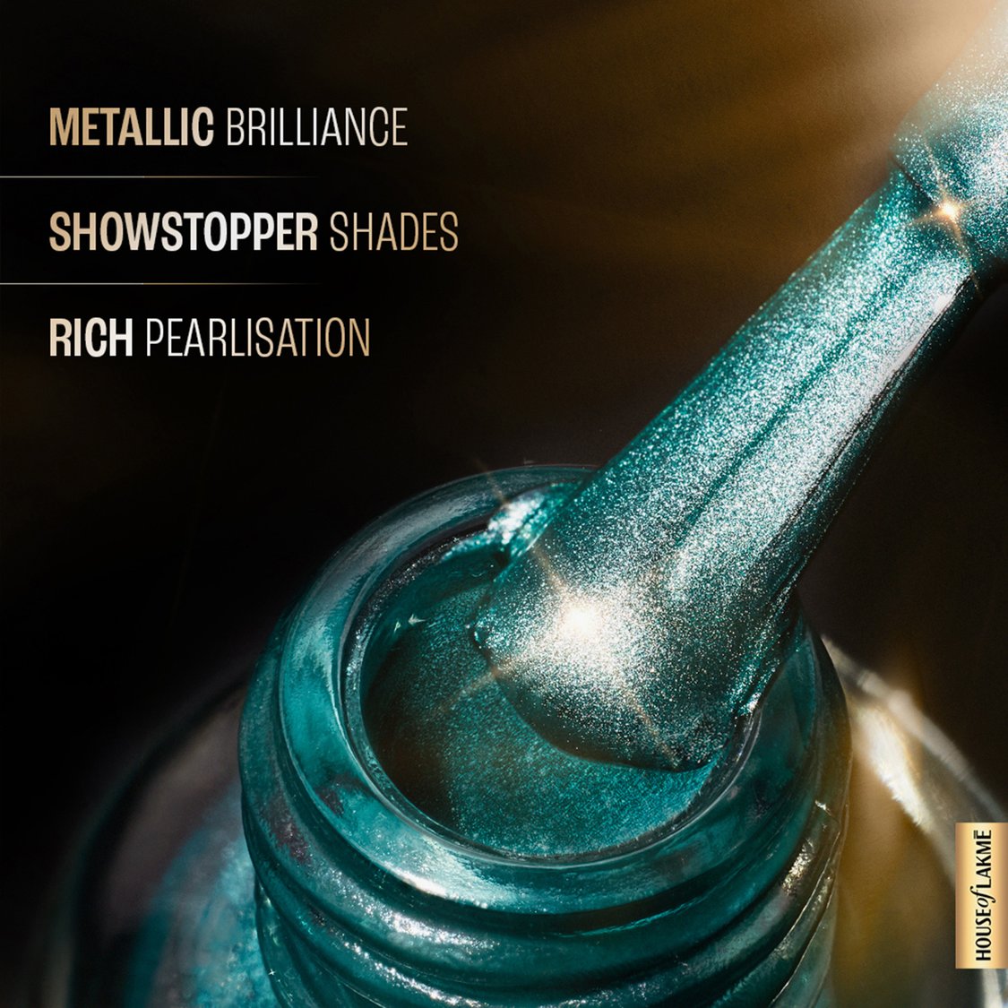 LAKME Ultimate Glam Chrome Nail Polish - Champagne - 6ml