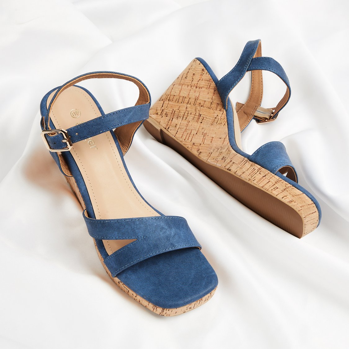 GINGER Solid Ankle Loop Wedges