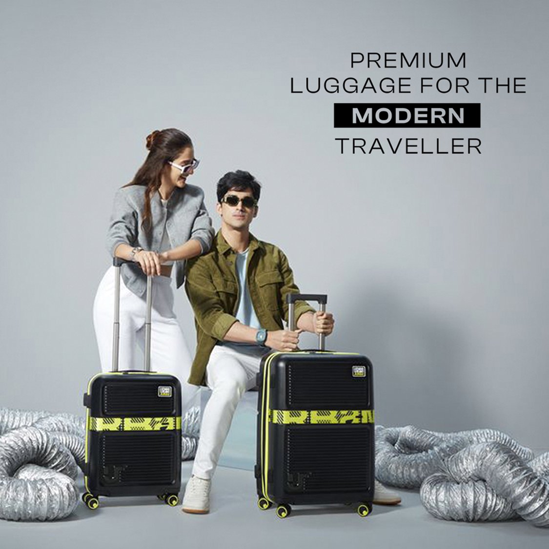 URBAN JUNGLE Textured Medium Trolley Bag - 68 L