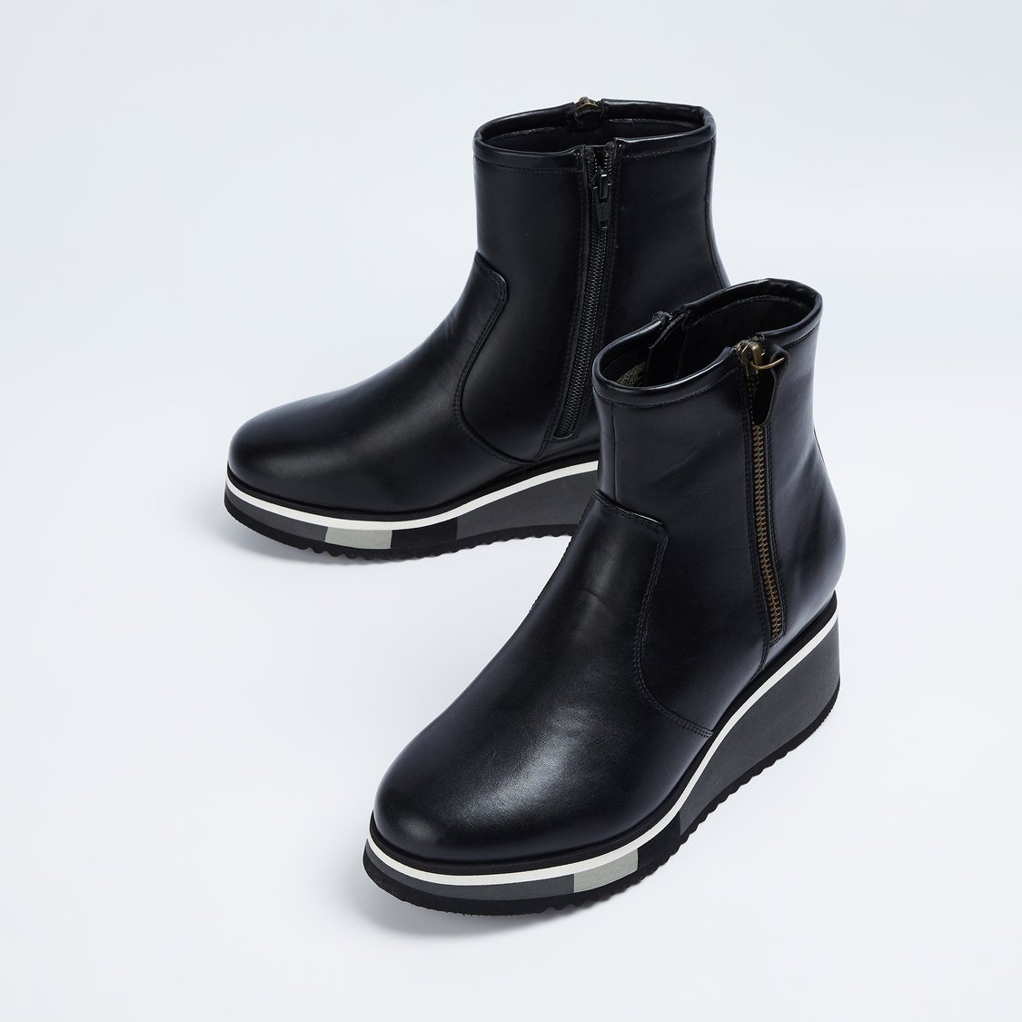 ALLEN SOLLY Solid Platformed Boots