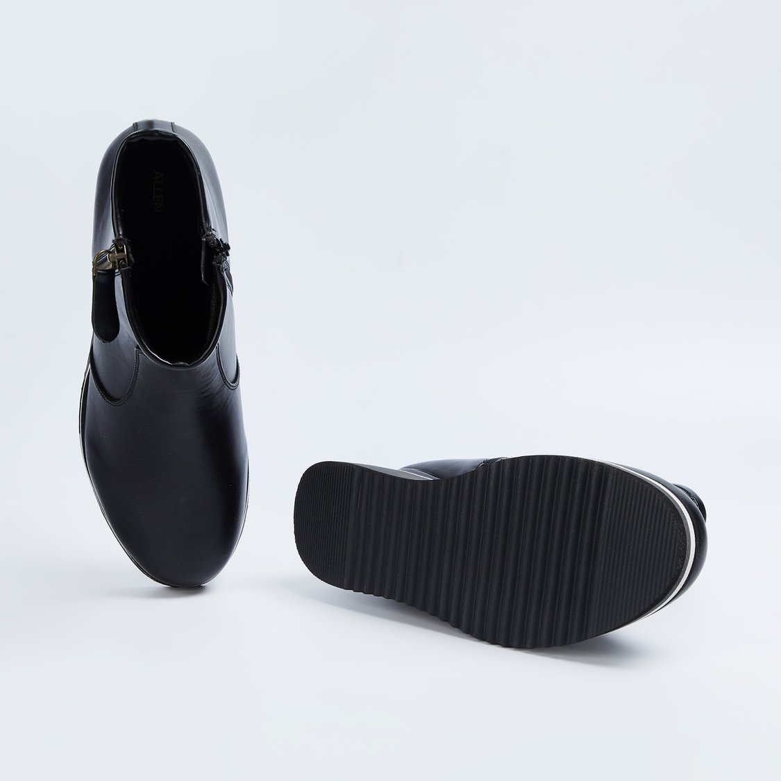 ALLEN SOLLY Solid Platformed Boots