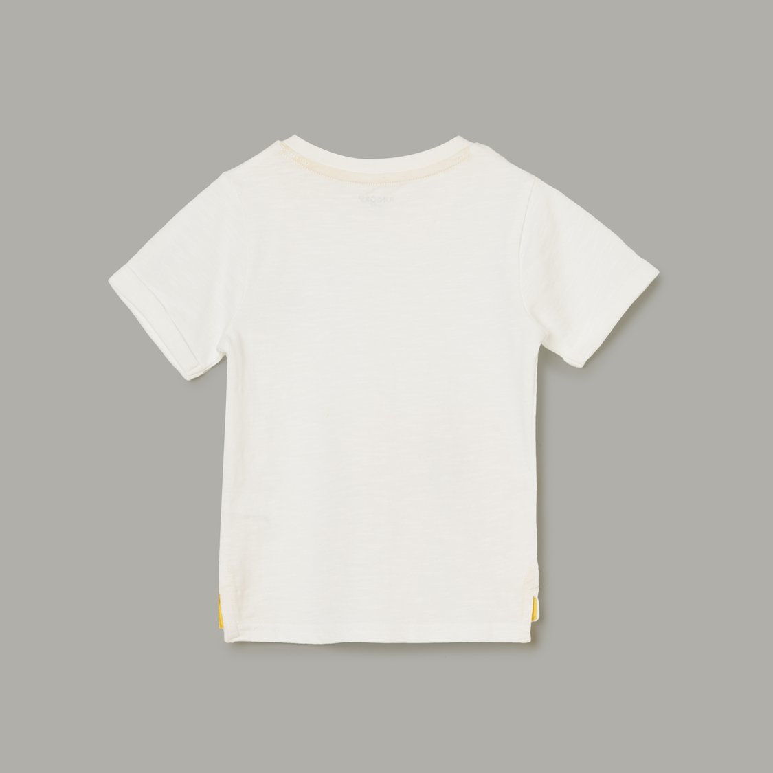 JUNIORS Applique T-shirt with Cargo Shorts
