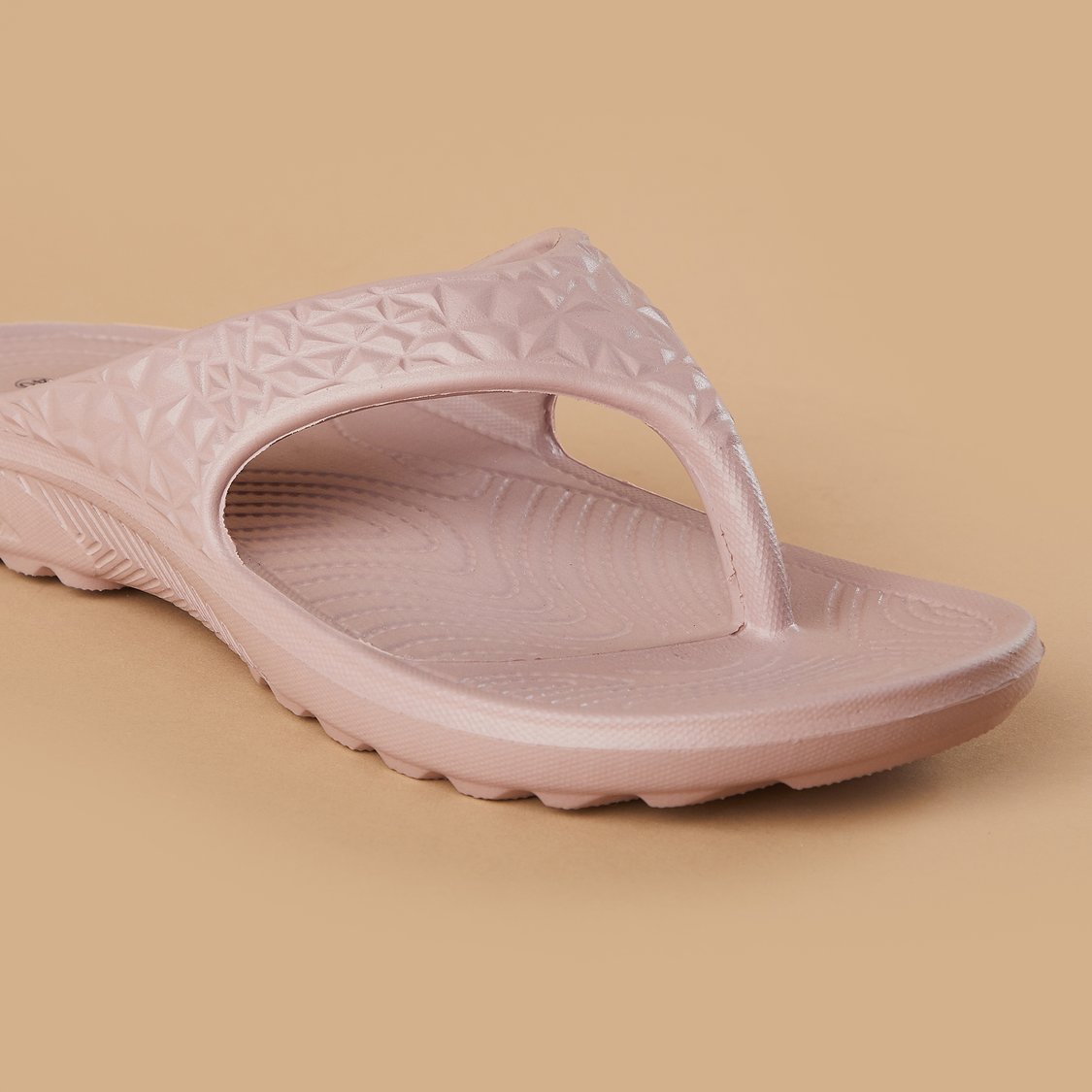 GINGER Textured Flip Flops