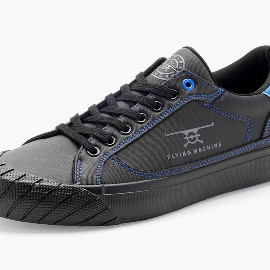FLYING MACHINE Richie Logo Print Low Top Sneakers