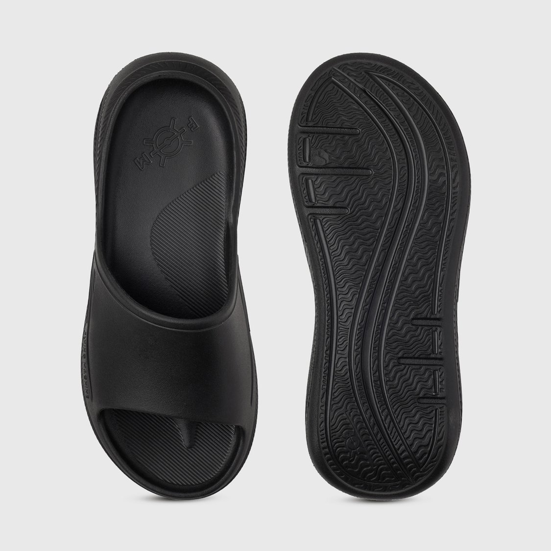 FLYING MACHINE Rodger Solid Sliders