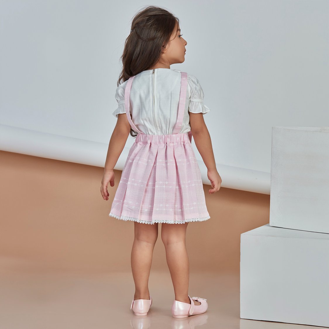 PEPPERMINT Girls Bow-Trim Pinafore Dress