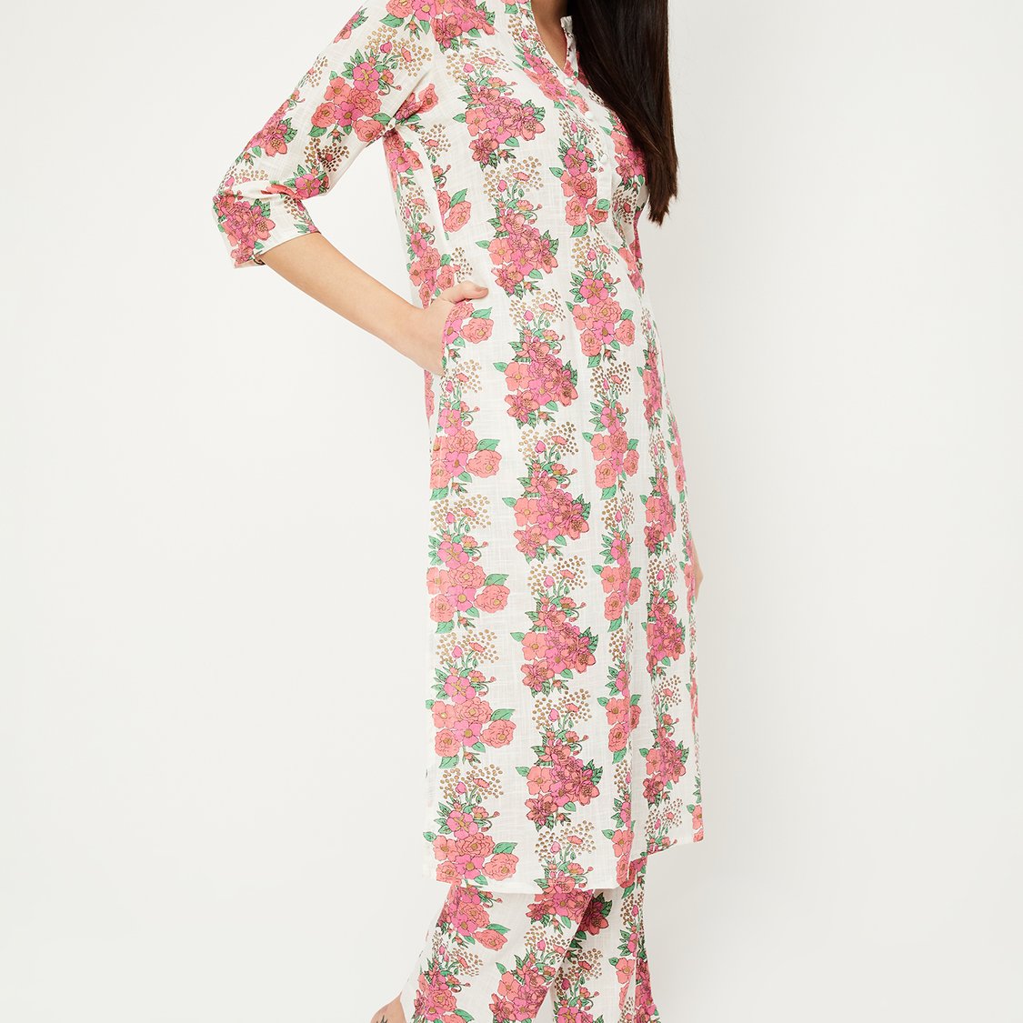 Women Cream-Coloured Floral Printed Kurta Set