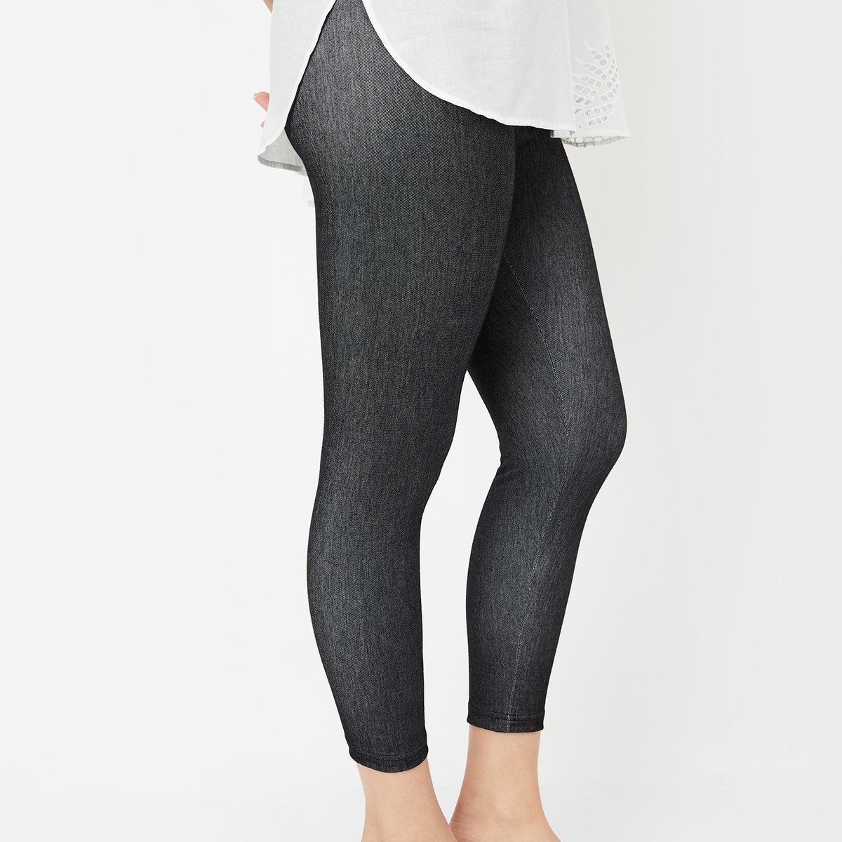 Buy Women Solid Flexi Leggings Online at just