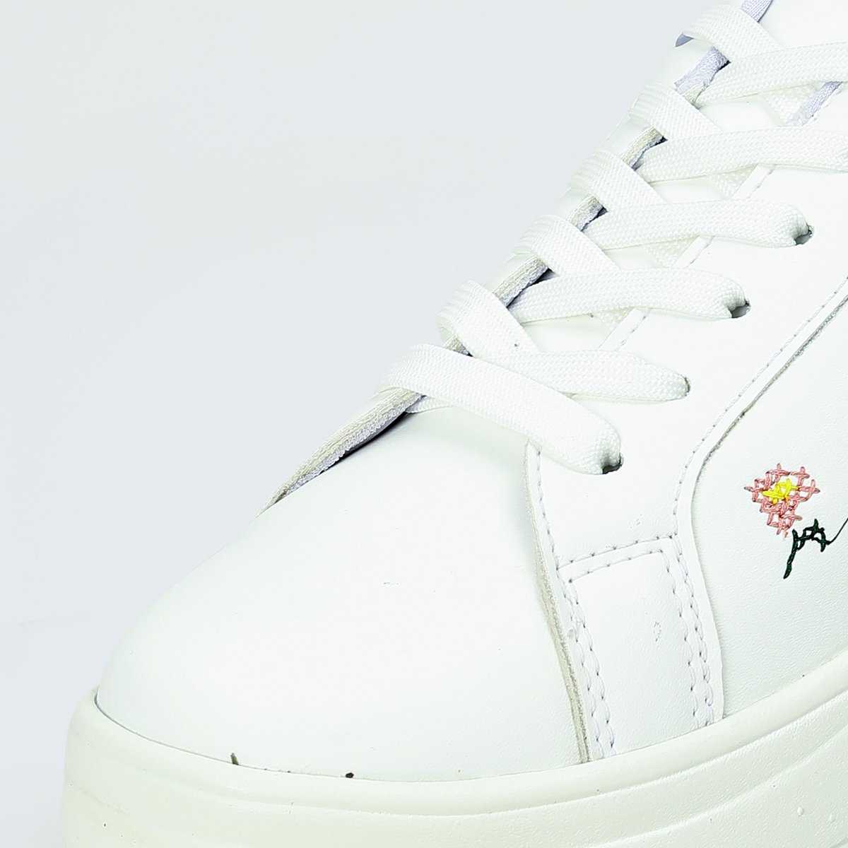 Women Embroidered Sneakers