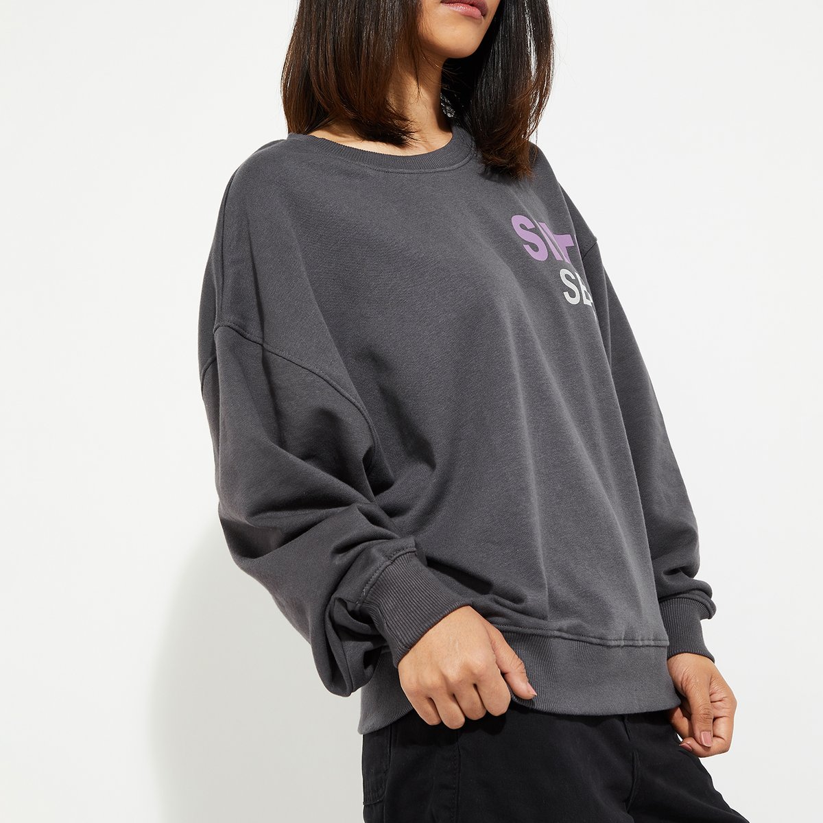 【FUTURE ARCHIVE】DAMEGE PRINT CREWNECK Buy URB_N Men Oversized AC/DC Printed Sweatshirt Online at