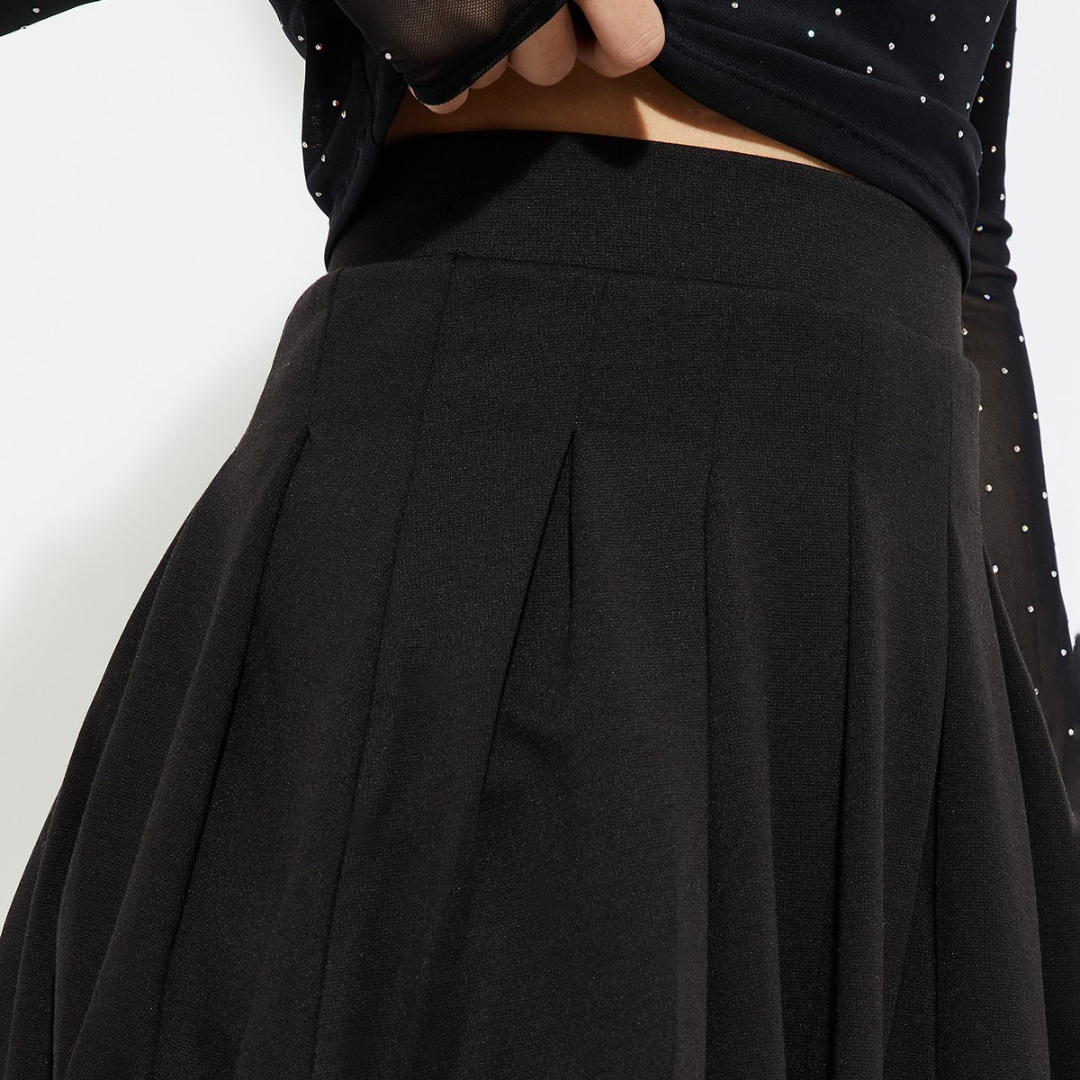 on Court Skirt Pleated XS ブラック Women's Court Skirt | On Japan