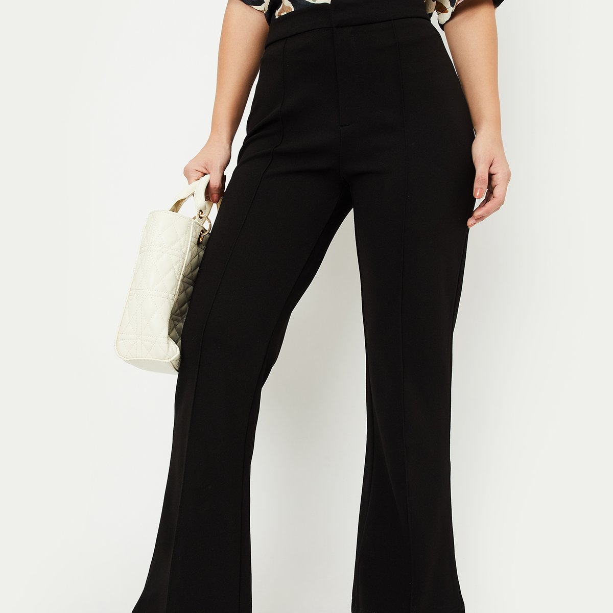 1000014882105-Black-BLACK-