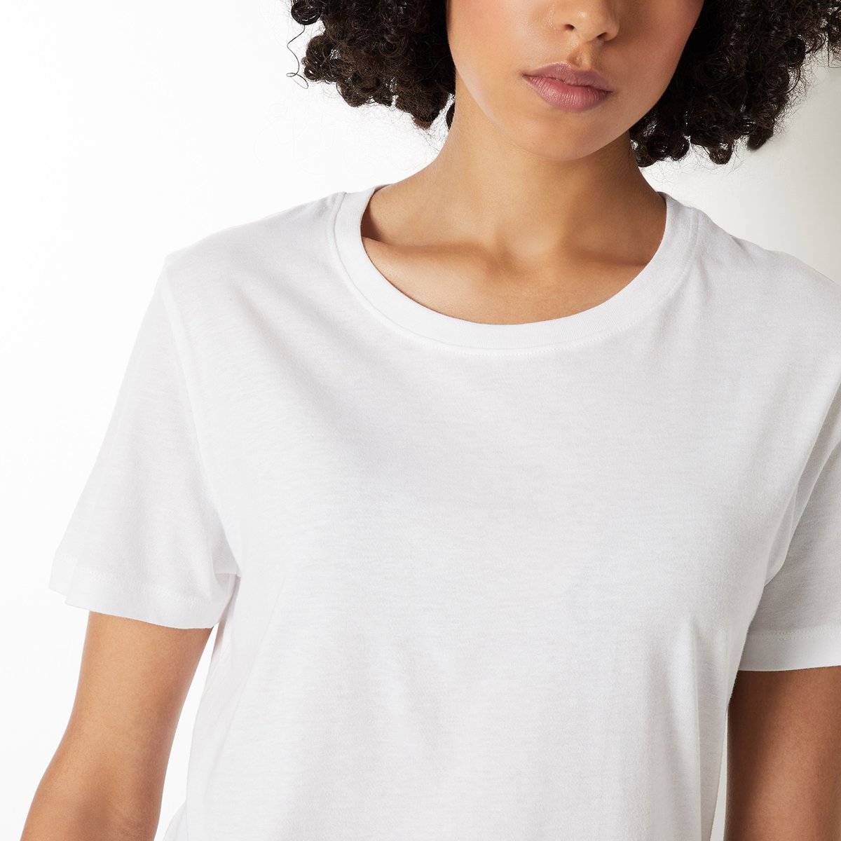 Buy Women Solid T-shirt Online at just Rs. 199.0 - 1000015802025